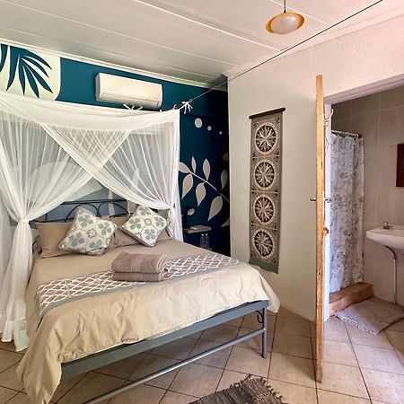 Fawlty Towers Accommodation & Activities Livingstone Buitenkant foto
