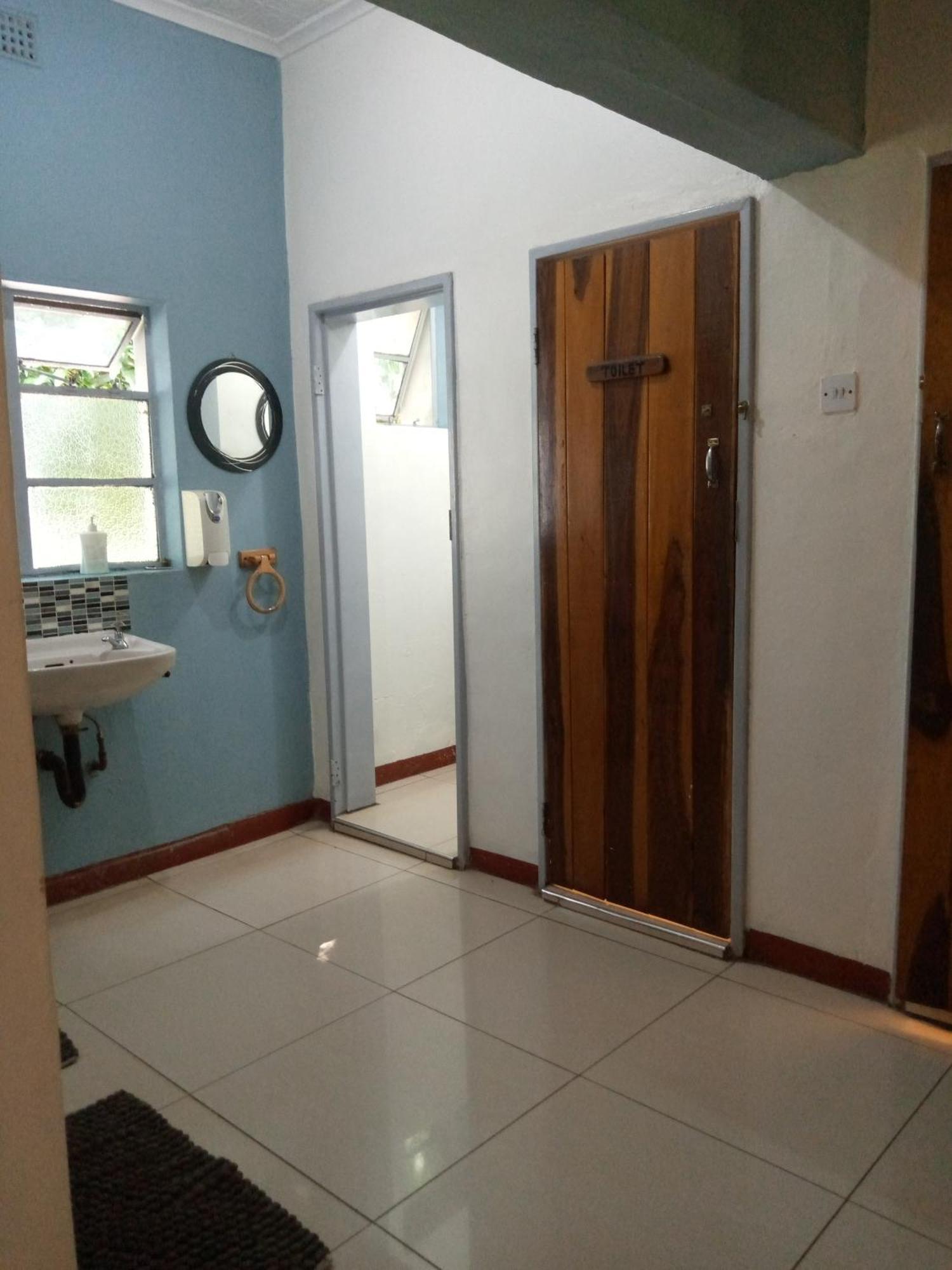 Fawlty Towers Accommodation & Activities Livingstone Buitenkant foto